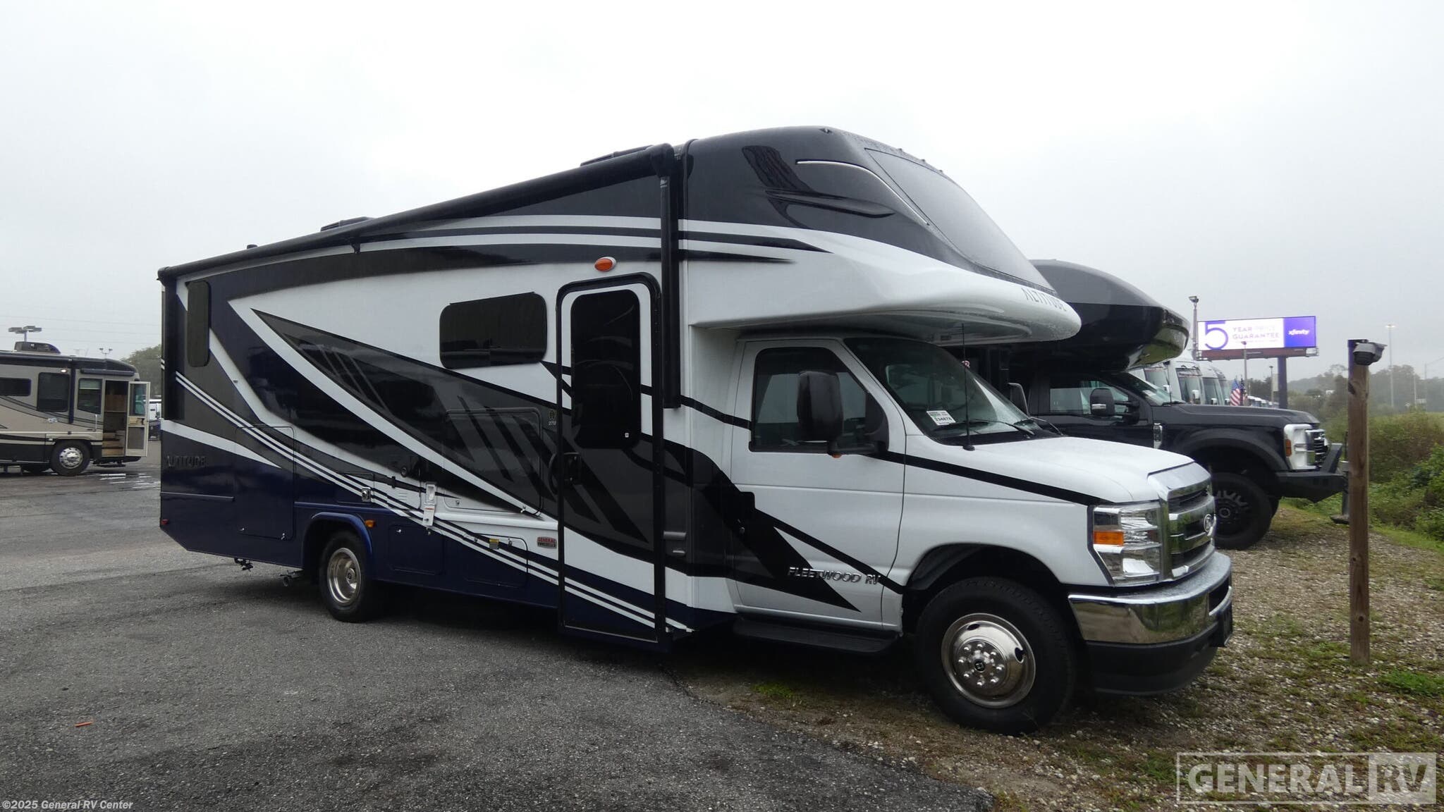 Email now about this 2026 Fleetwood Altitude 27U! New 2026 Fleetwood Altitude 27U available in Orange Park, Florida