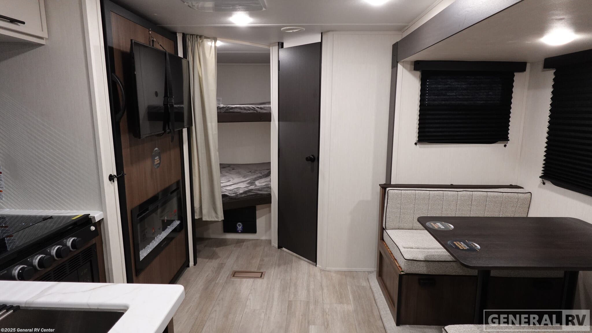 Call now about this 2026 Prime Time Avenger 23BHS! 2026 Prime Time Avenger 23BHS - New Travel Trailer For Sale by General RV Center in Orange Park, Florida