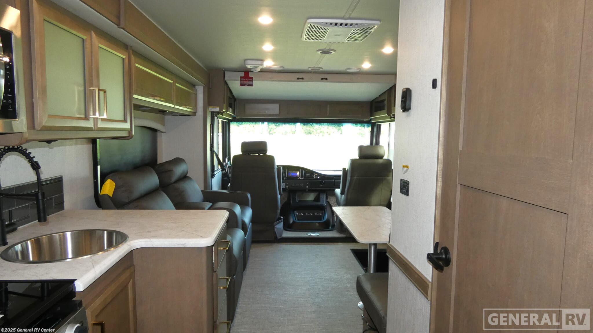 New 2026 Fleetwood Flair 29M available in Orange Park, Florida