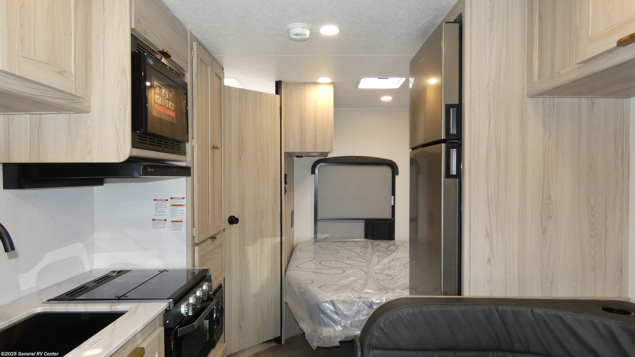 Call now about this 2026 Coachmen Cross Trail 22XGF! 2026 Coachmen Cross Trail 22XGF - New Class C For Sale by General RV Center in Orange Park, Florida