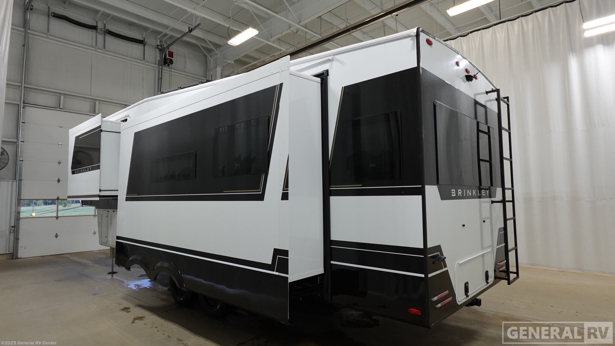 Contact us now about this 2026 Brinkley RV Model Z 2900! 2026 Model Z 2900 by Brinkley RV from General RV Center in Orange Park, Florida