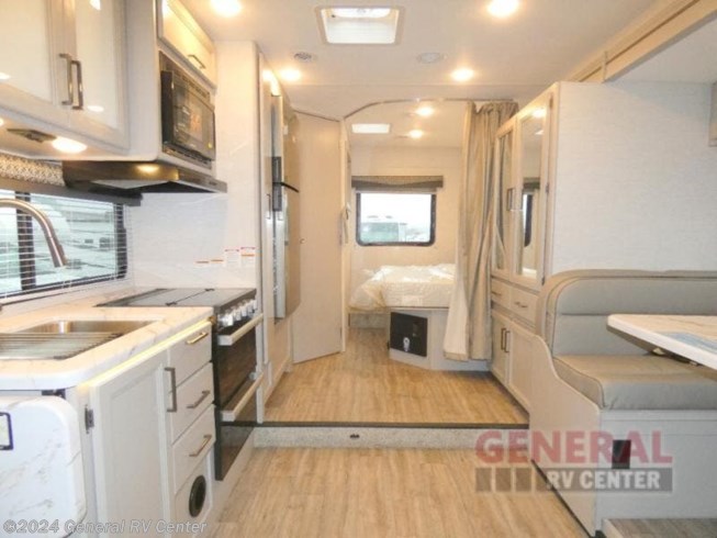 2024 Quantum SE SE24 by Thor Motor Coach from General RV Center in Huntley, Illinois