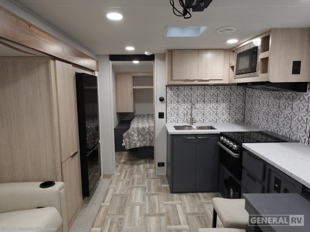 New 2025 Prime Time Tracer 250BH available in Huntley, Illinois