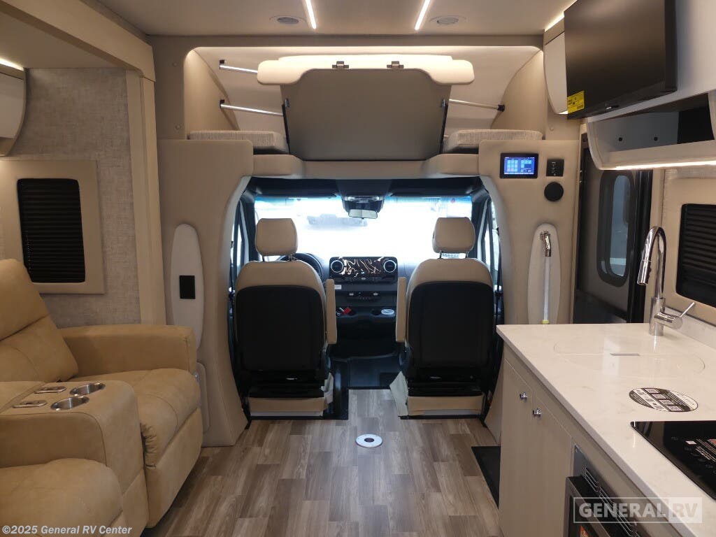 New 2026 Tiffin Wayfarer 25XPW available in Huntley, Illinois