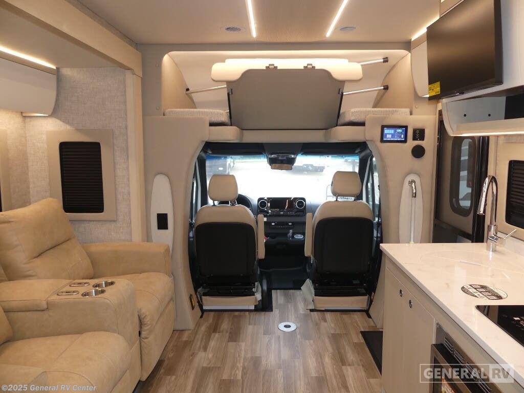 New 2026 Tiffin Wayfarer 25XRW available in Huntley, Illinois
