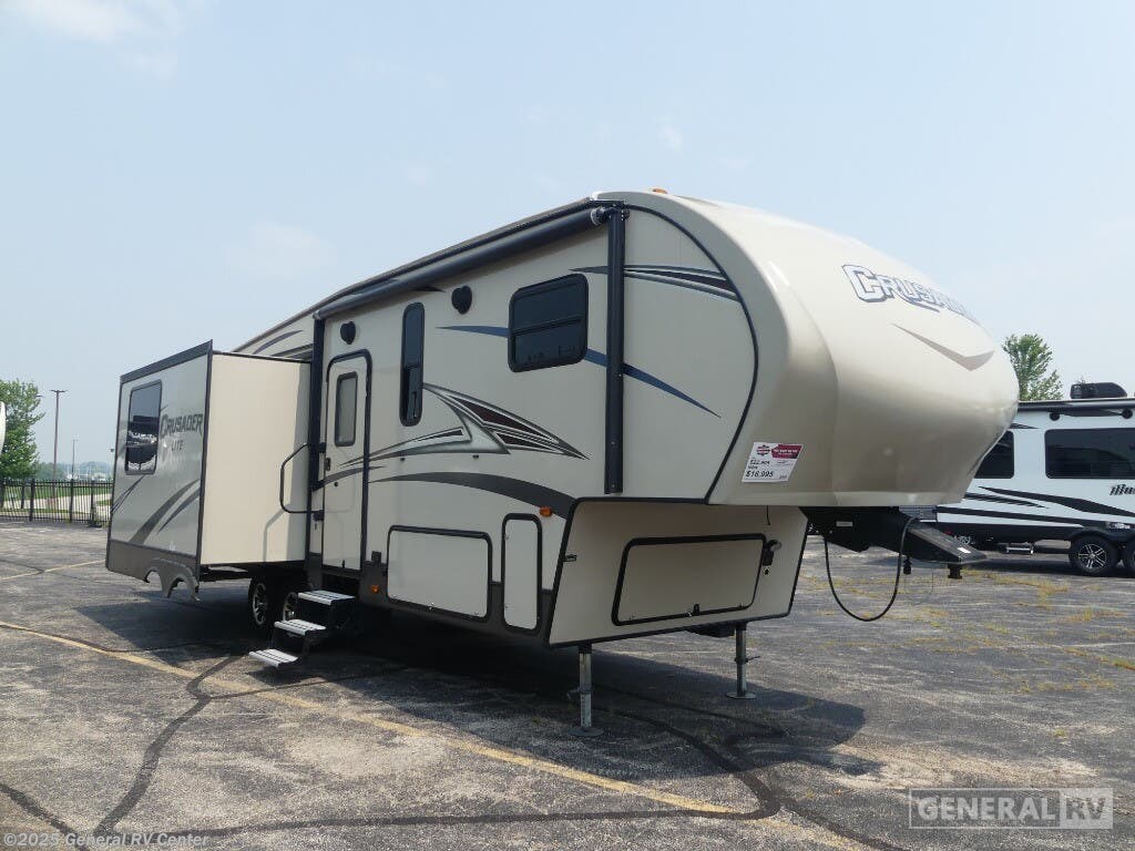 Email now about this 2015 Prime Time Crusader LIGHT 28RL-2S! Used 2015 Prime Time Crusader LIGHT 28RL-2S available in Huntley, Illinois
