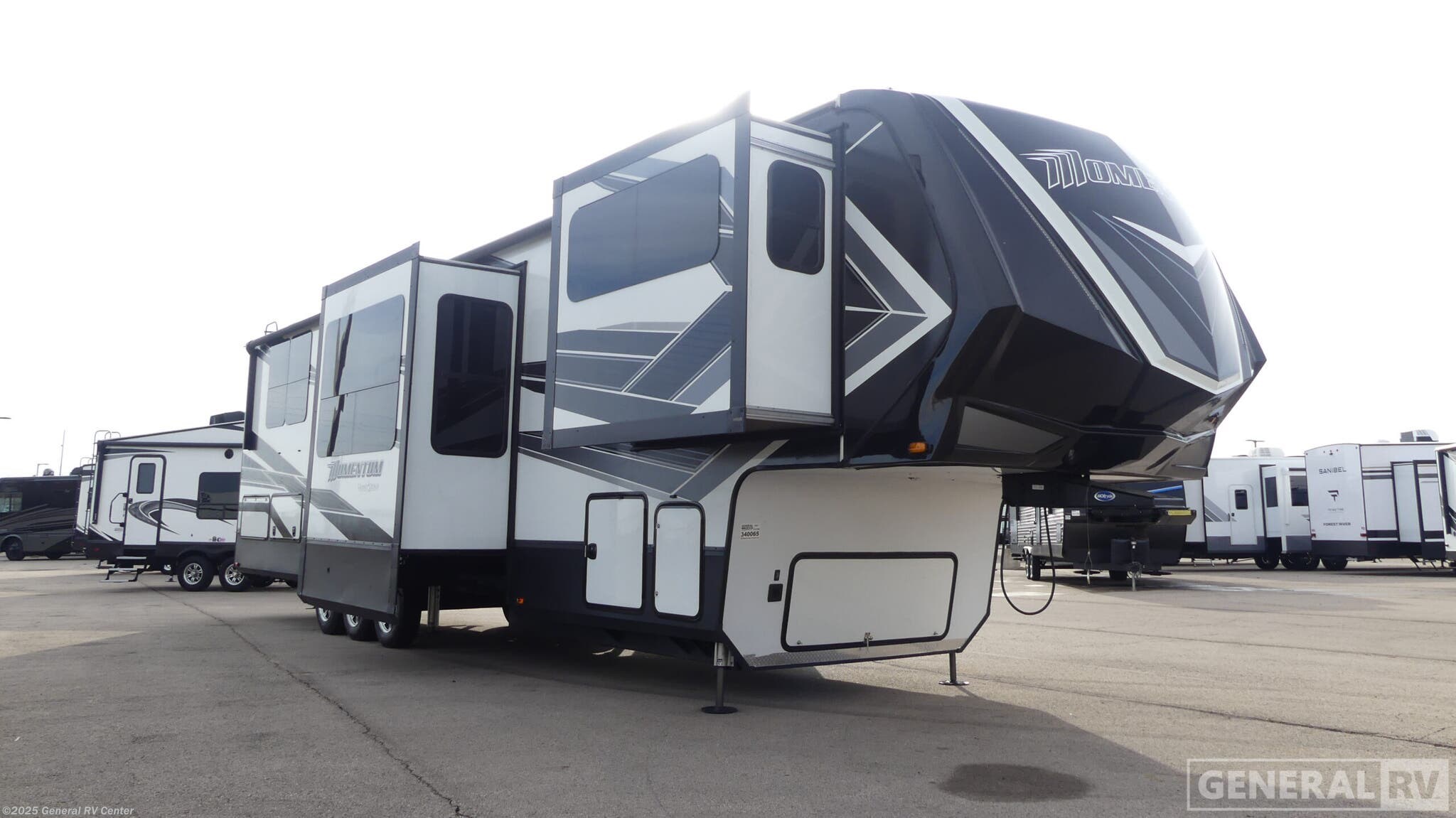 Email now about this 2021 Grand Design Momentum 376TH-4S! Used 2021 Grand Design Momentum 376TH-4S available in Huntley, Illinois
