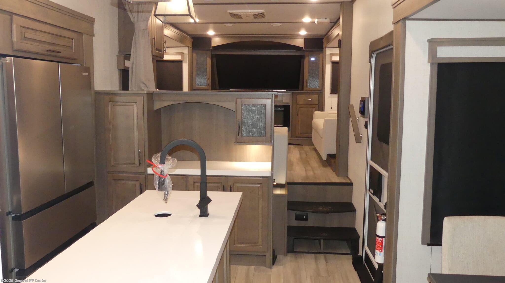 Used 2023 Grand Design Solitude 380FL-5S available in Huntley, Illinois