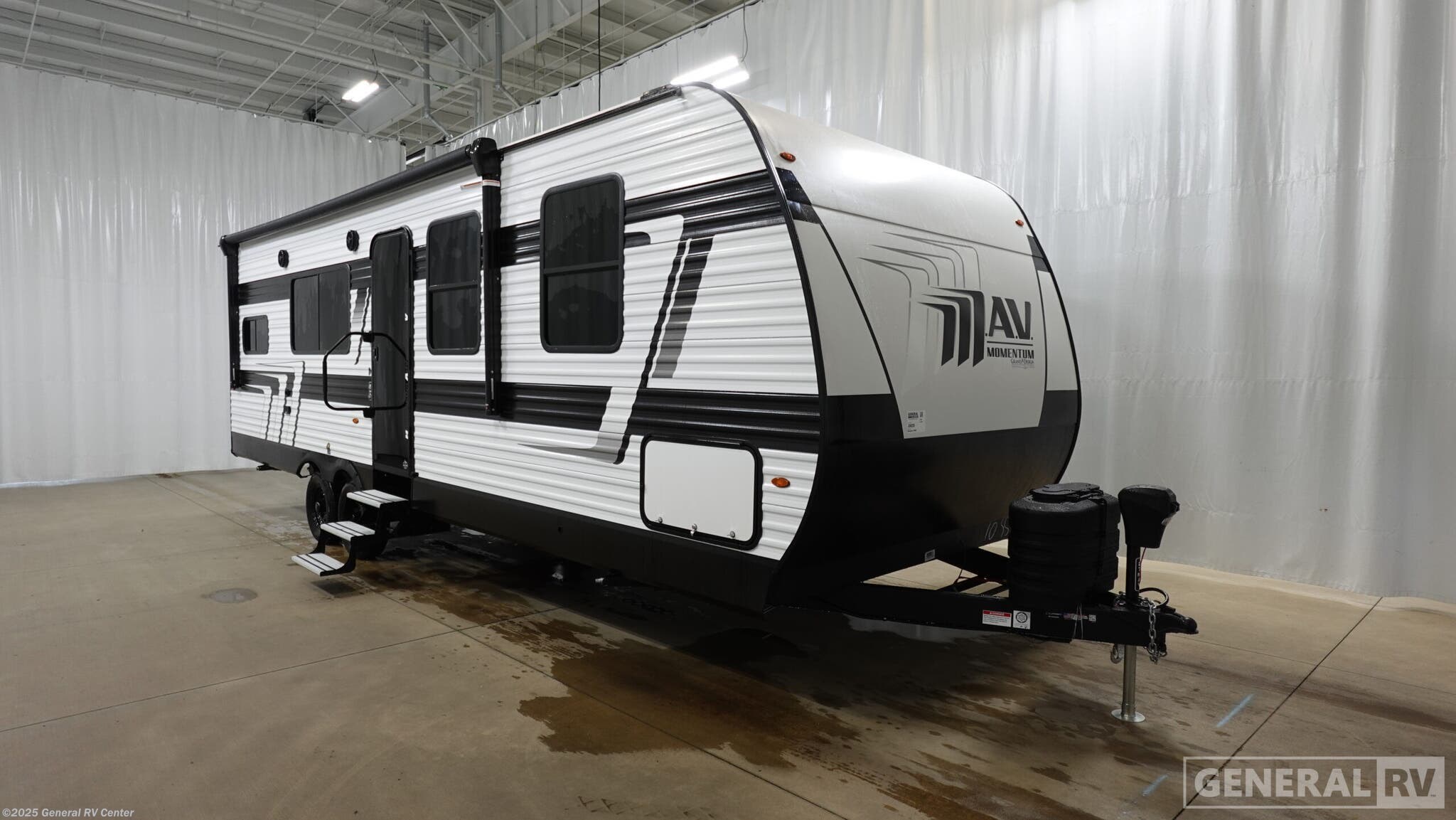 Email now about this 2026 Grand Design Momentum 27MAV! New 2026 Grand Design Momentum 27MAV available in Huntley, Illinois
