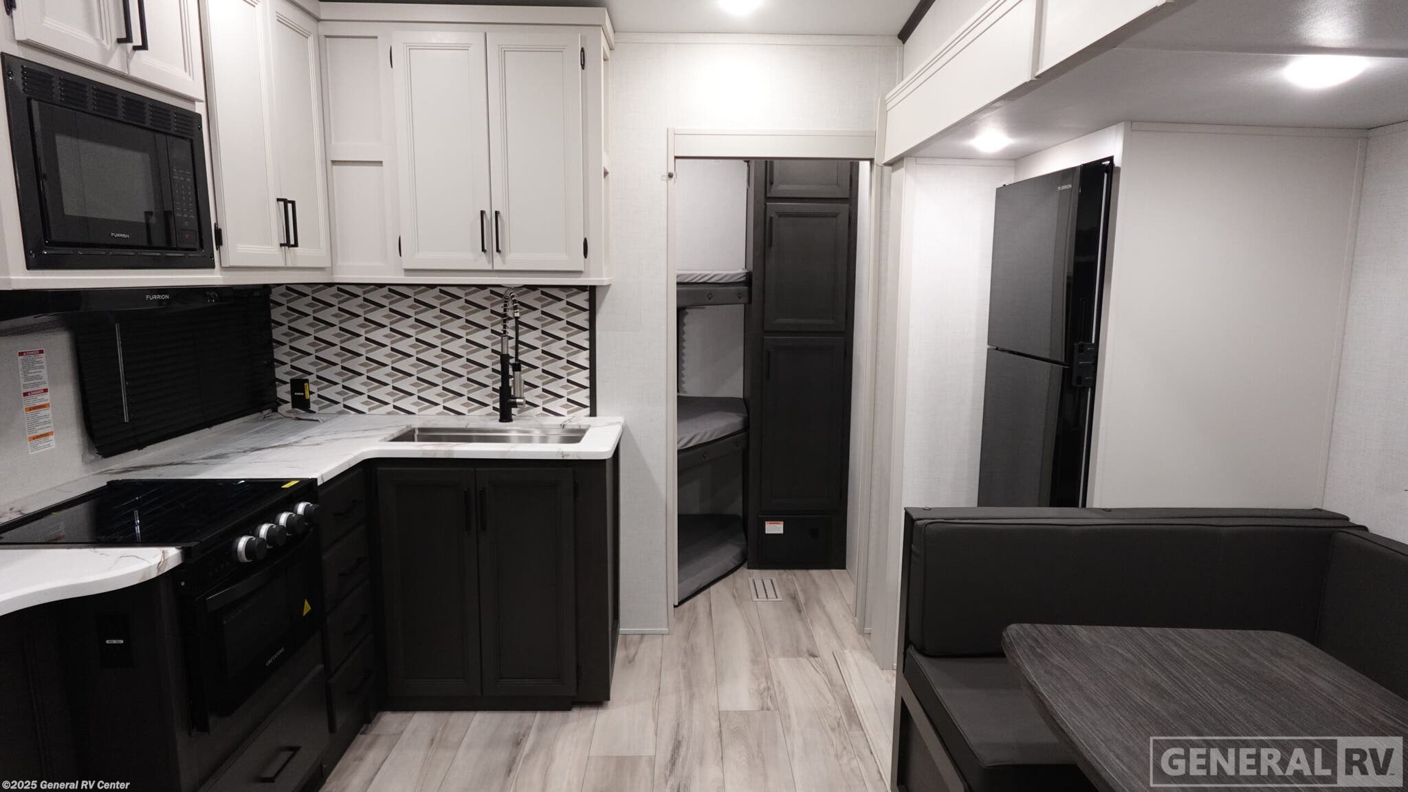 Call now about this 2026 Keystone Arcadia Select 27SBH! 2026 Keystone Arcadia Select 27SBH - New Fifth Wheel For Sale by General RV Center in Huntley, Illinois