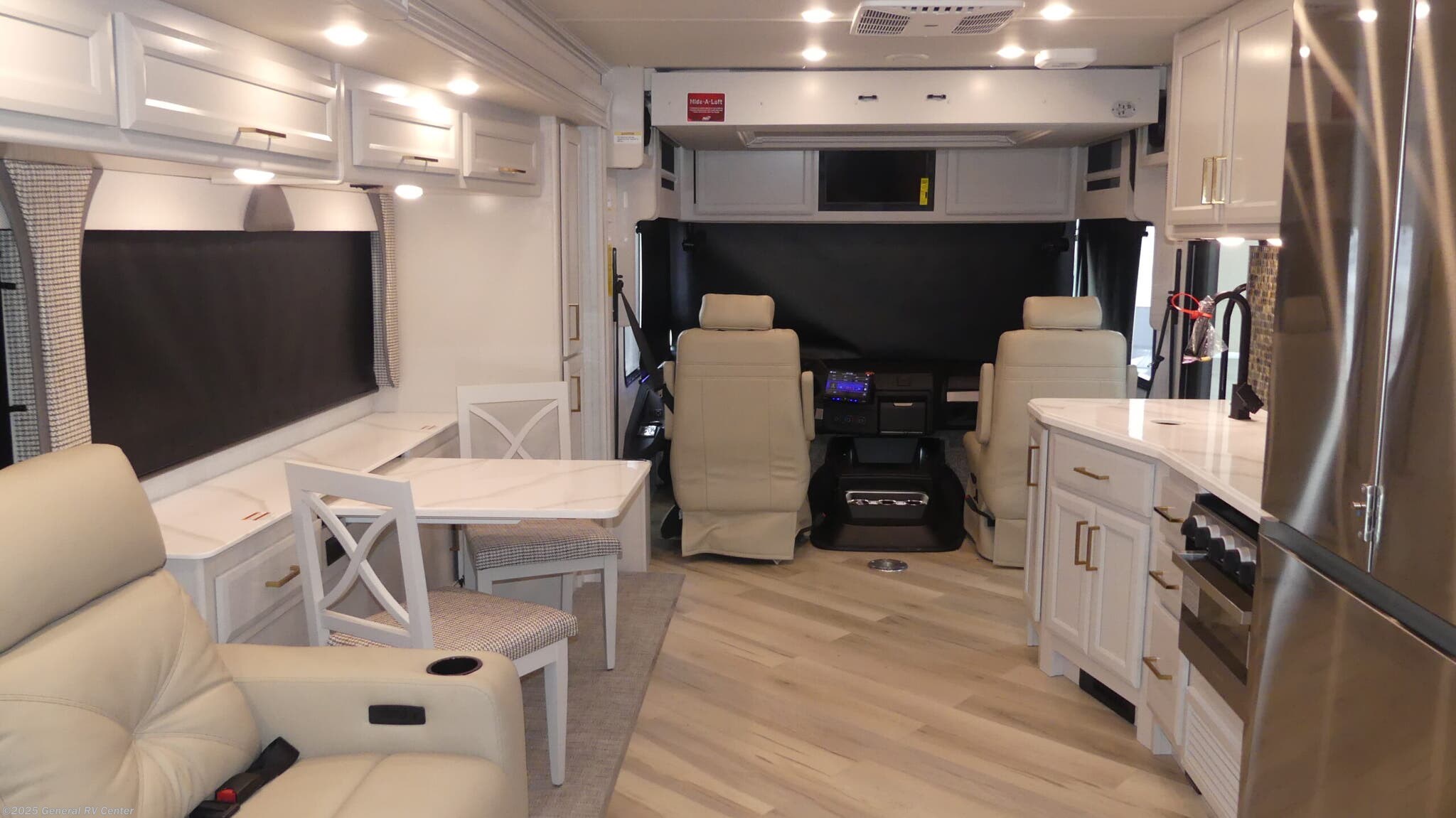 New 2026 Fleetwood Bounder 33C available in Huntley, Illinois