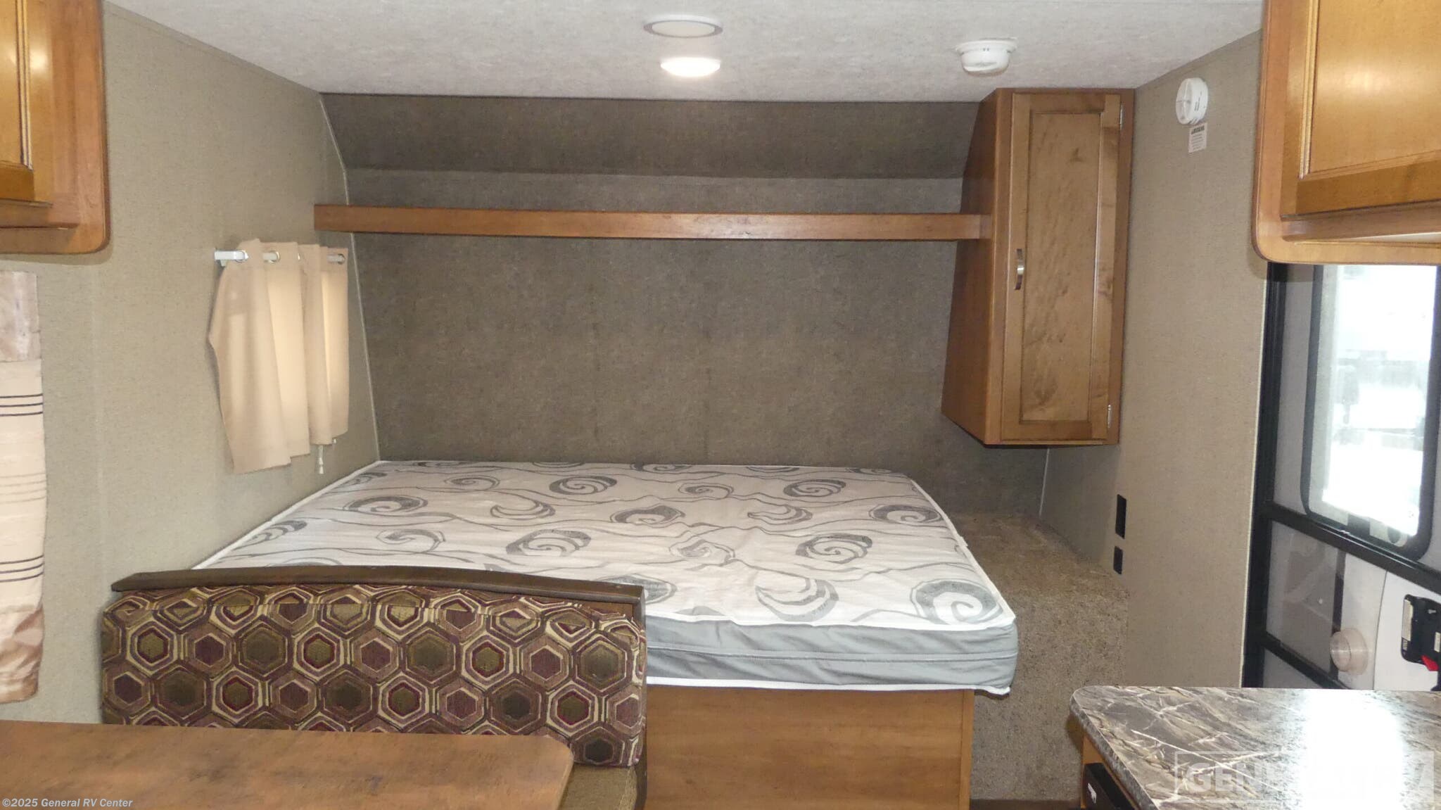 Used 2018 Keystone Springdale Mini 1800BH available in Huntley, Illinois