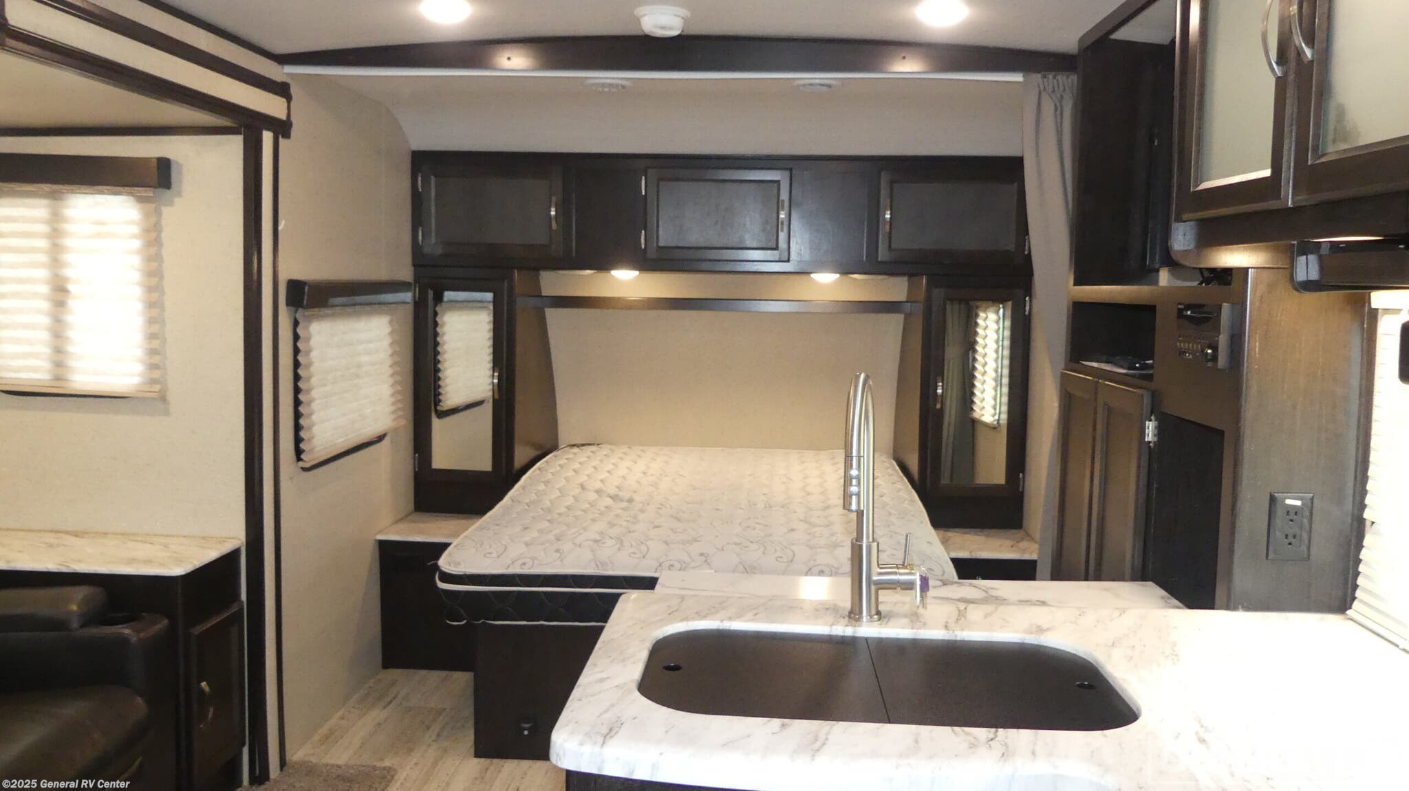 Used 2019 Coachmen Spirit Ultra Lite 1943RB available in Huntley, Illinois