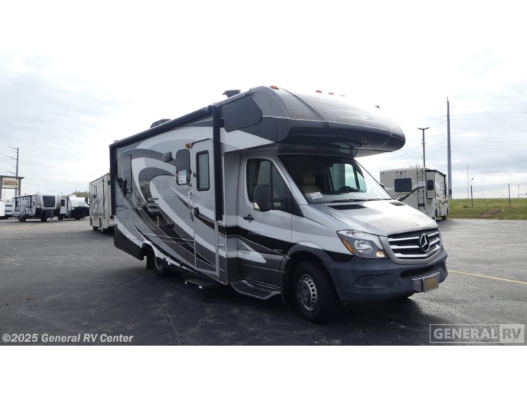 Email now about this 2015 Forest River Sunseeker MBS 2400R! Used 2015 Forest River Sunseeker MBS 2400R available in Huntley, Illinois