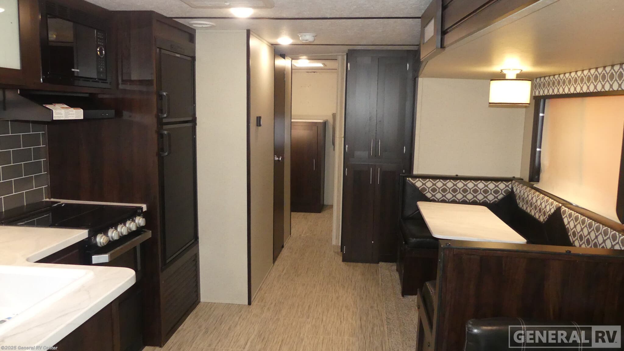 Call now about this 2020 Prime Time Tracer Breeze 31BHD! 2020 Prime Time Tracer Breeze 31BHD - Used Travel Trailer For Sale by General RV Center in Huntley, Illinois