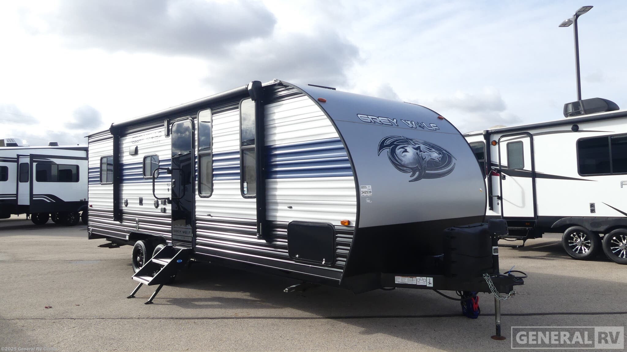 Email now about this 2021 Forest River Cherokee Grey Wolf 22RR! Used 2021 Forest River Cherokee Grey Wolf 22RR available in Huntley, Illinois