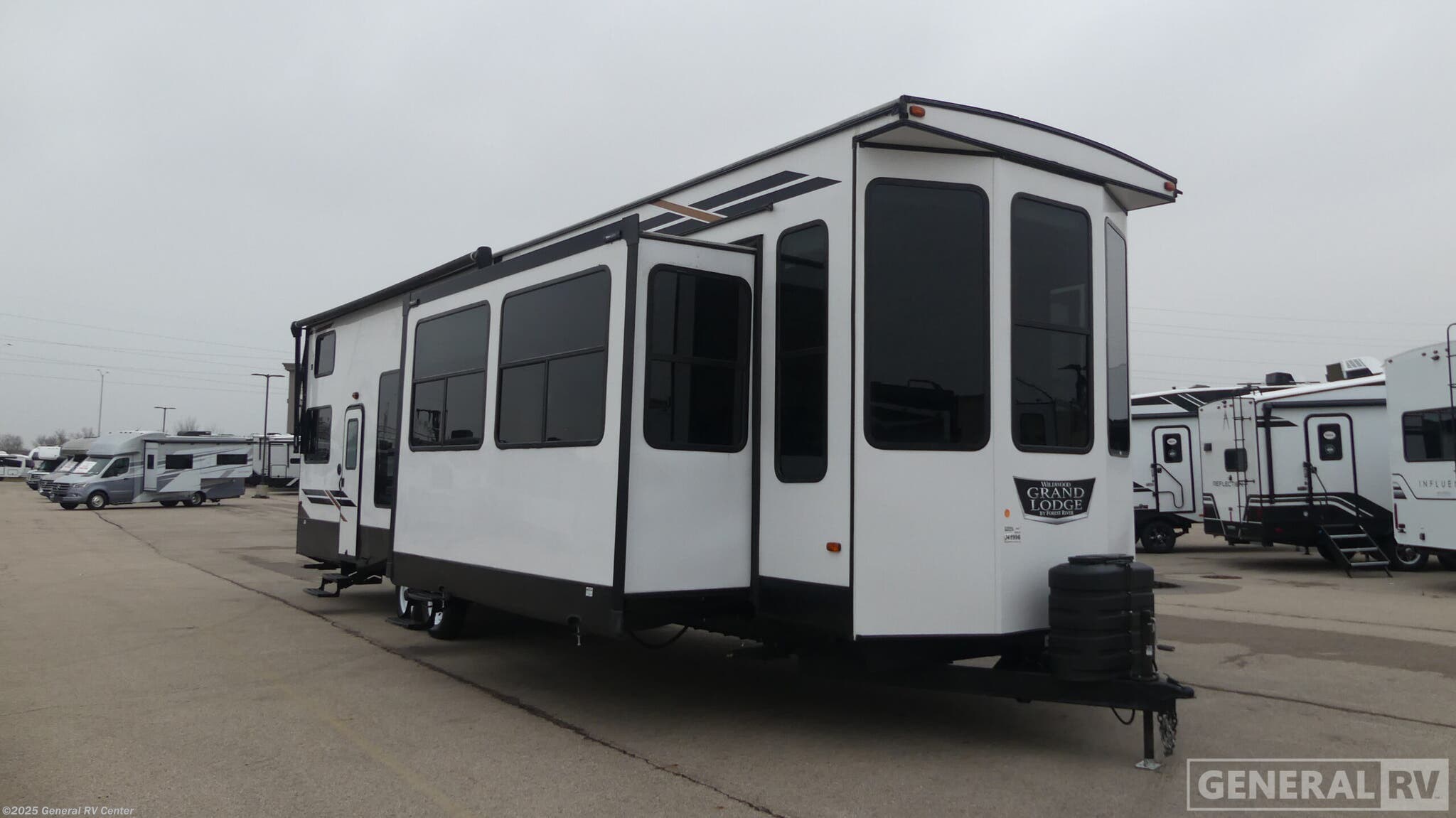 Email now about this 2022 Forest River Wildwood 42FLDL! Used 2022 Forest River Wildwood 42FLDL available in Huntley, Illinois