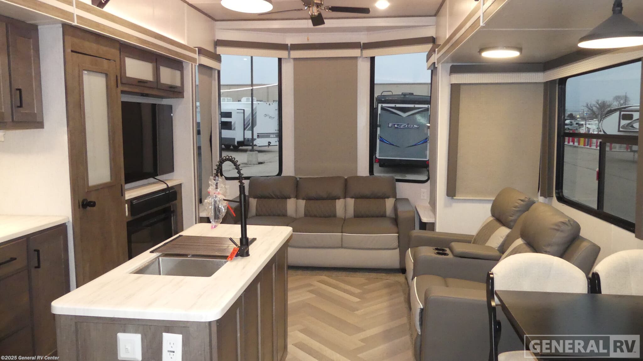 Used 2022 Forest River Wildwood 42FLDL available in Huntley, Illinois