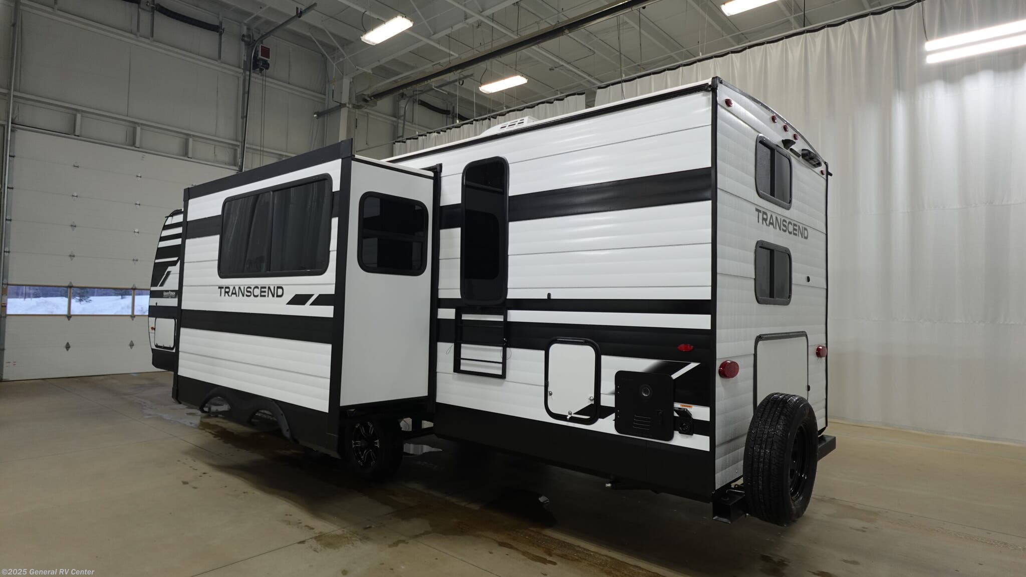 Contact us now about this 2026 Grand Design Transcend 265BHT! 2026 Transcend 265BHT by Grand Design from General RV Center in Huntley, Illinois