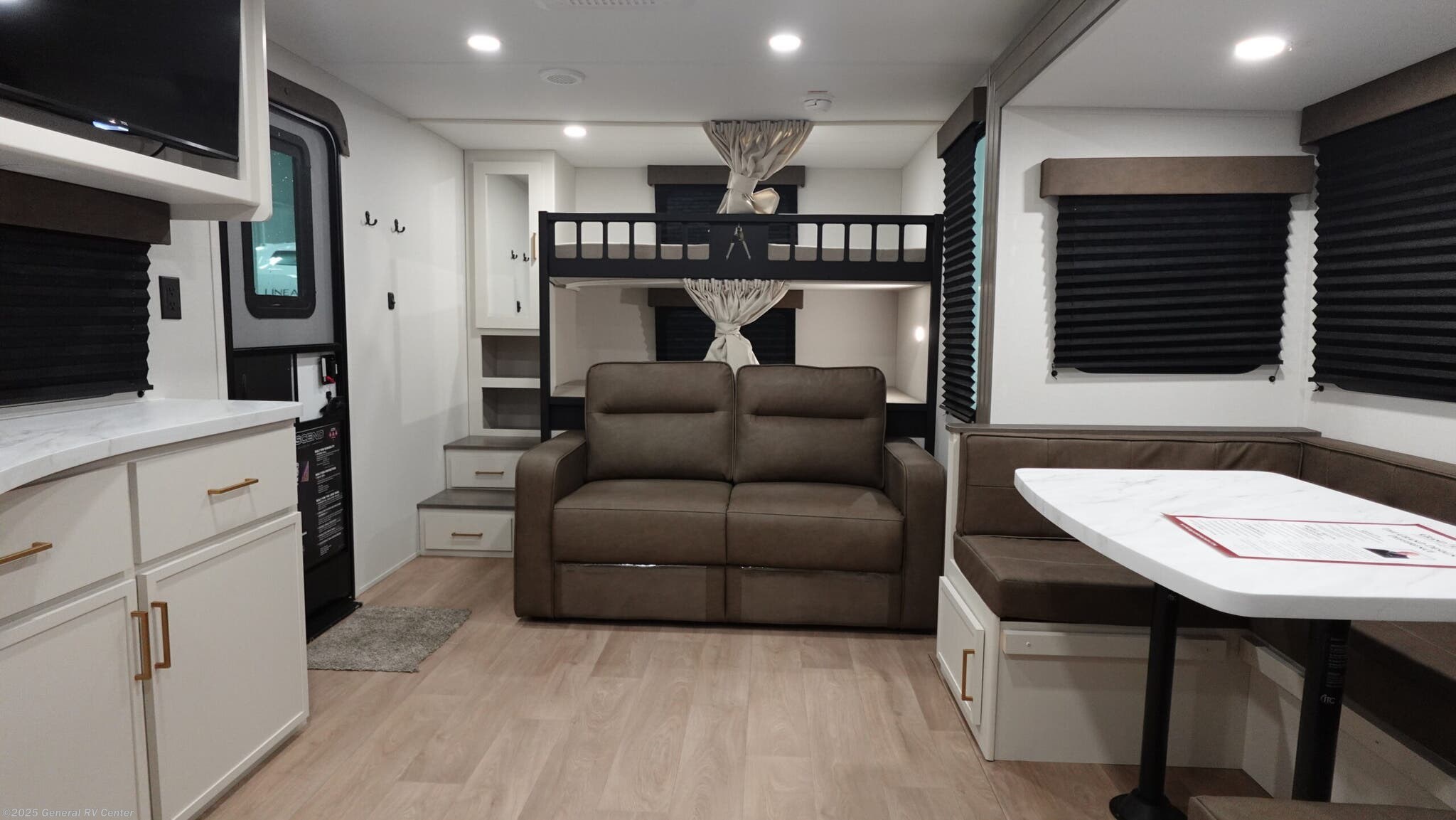 Call now about this 2026 Grand Design Transcend 265BHT! 2026 Grand Design Transcend 265BHT - New Travel Trailer For Sale by General RV Center in Huntley, Illinois