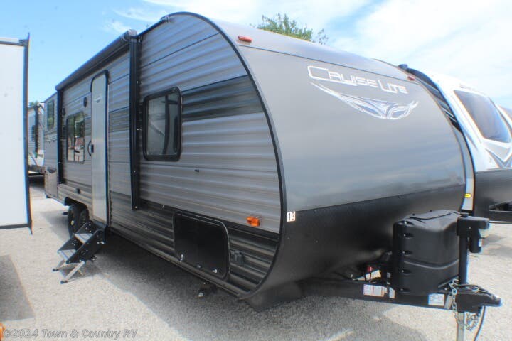 Used 2020 Forest River Salem Cruise Lite 261BHXL available in Clyde, Ohio