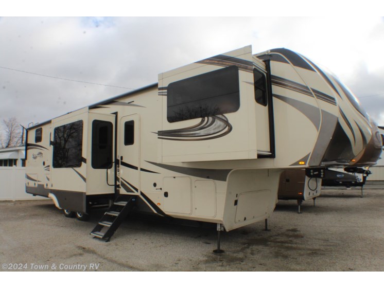 Used 2021 Grand Design Solitude 382WB-R available in Clyde, Ohio