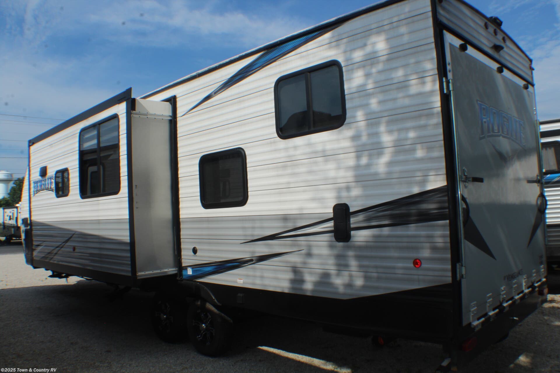 Call now about this 2021 Forest River Vengeance Rogue 29KS! 2021 Forest River Vengeance Rogue 29KS - Used Toy Hauler For Sale by Town & Country RV in Clyde, Ohio