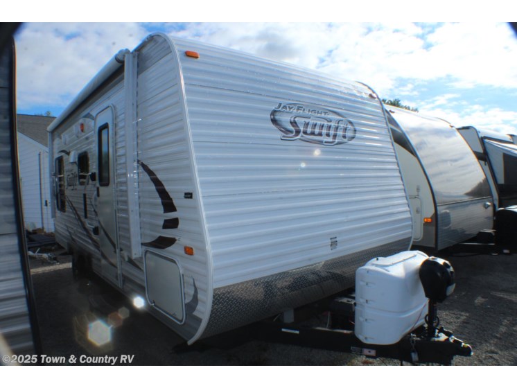 Email now about this 2014 Jayco Swift 198RD! Used 2014 Jayco Swift 198RD available in Clyde, Ohio