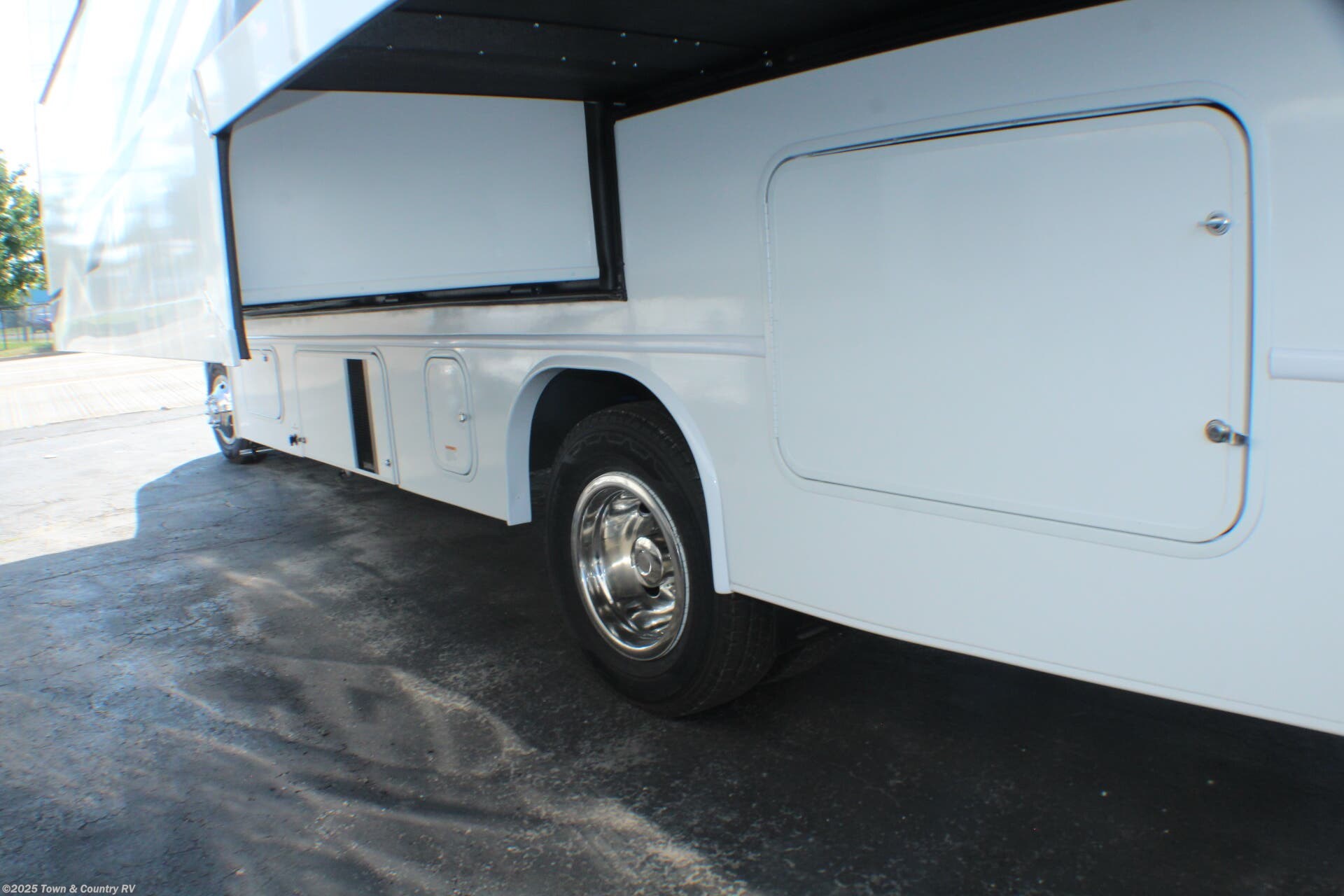 New 2026 Jayco Redhawk 24B available in Clyde, Ohio