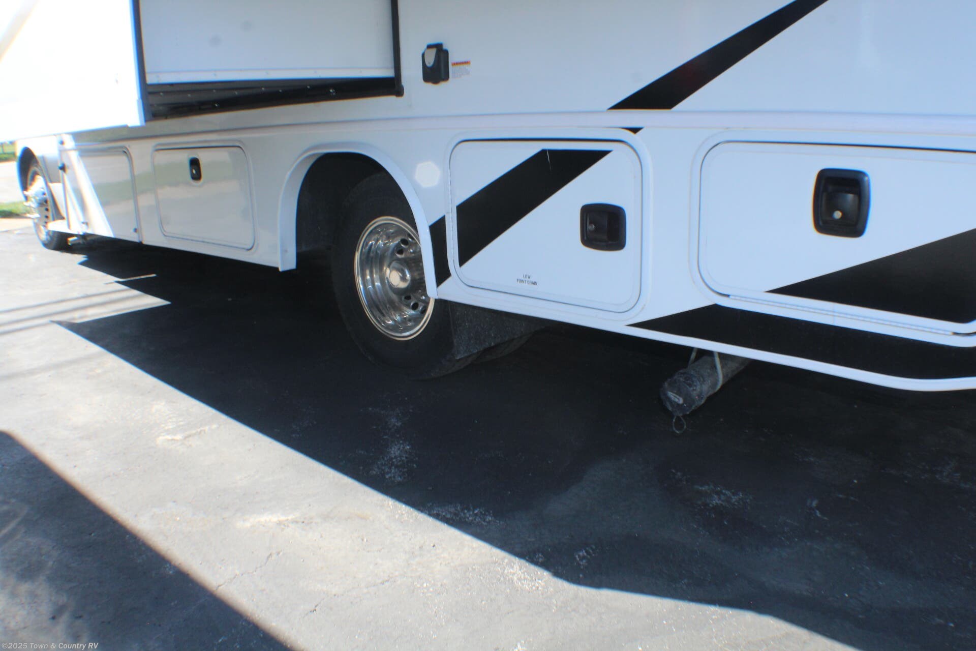 Used 2023 Jayco Melbourne 24L available in Clyde, Ohio