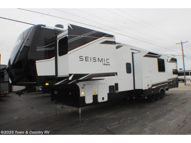 Email now about this 2026 Jayco Seismic 395! New 2026 Jayco Seismic 395 available in Clyde, Ohio