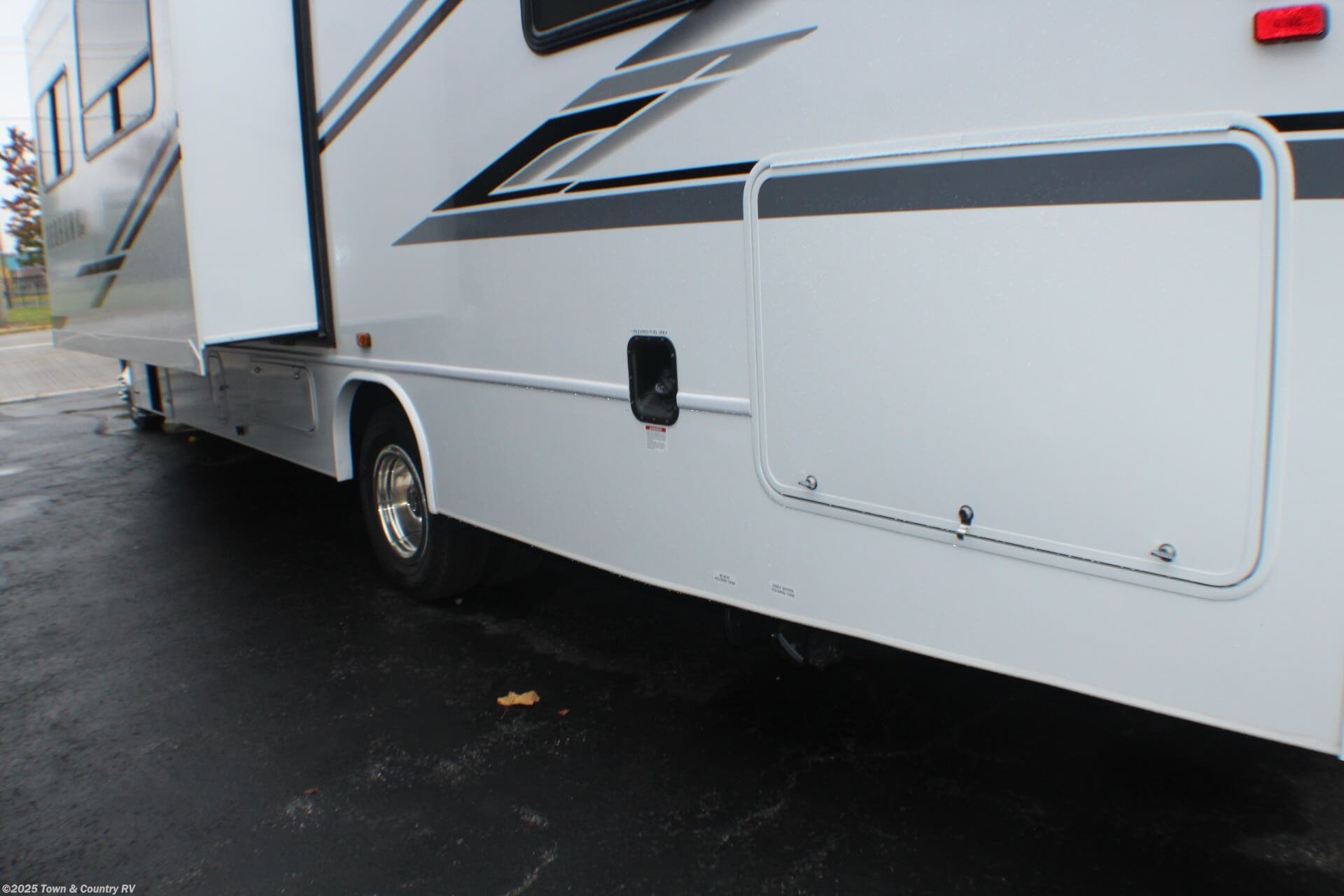 Contact us now about this 2026 Jayco Redhawk SE 29KF! 2026 Redhawk SE 29KF by Jayco from Town & Country RV in Clyde, Ohio