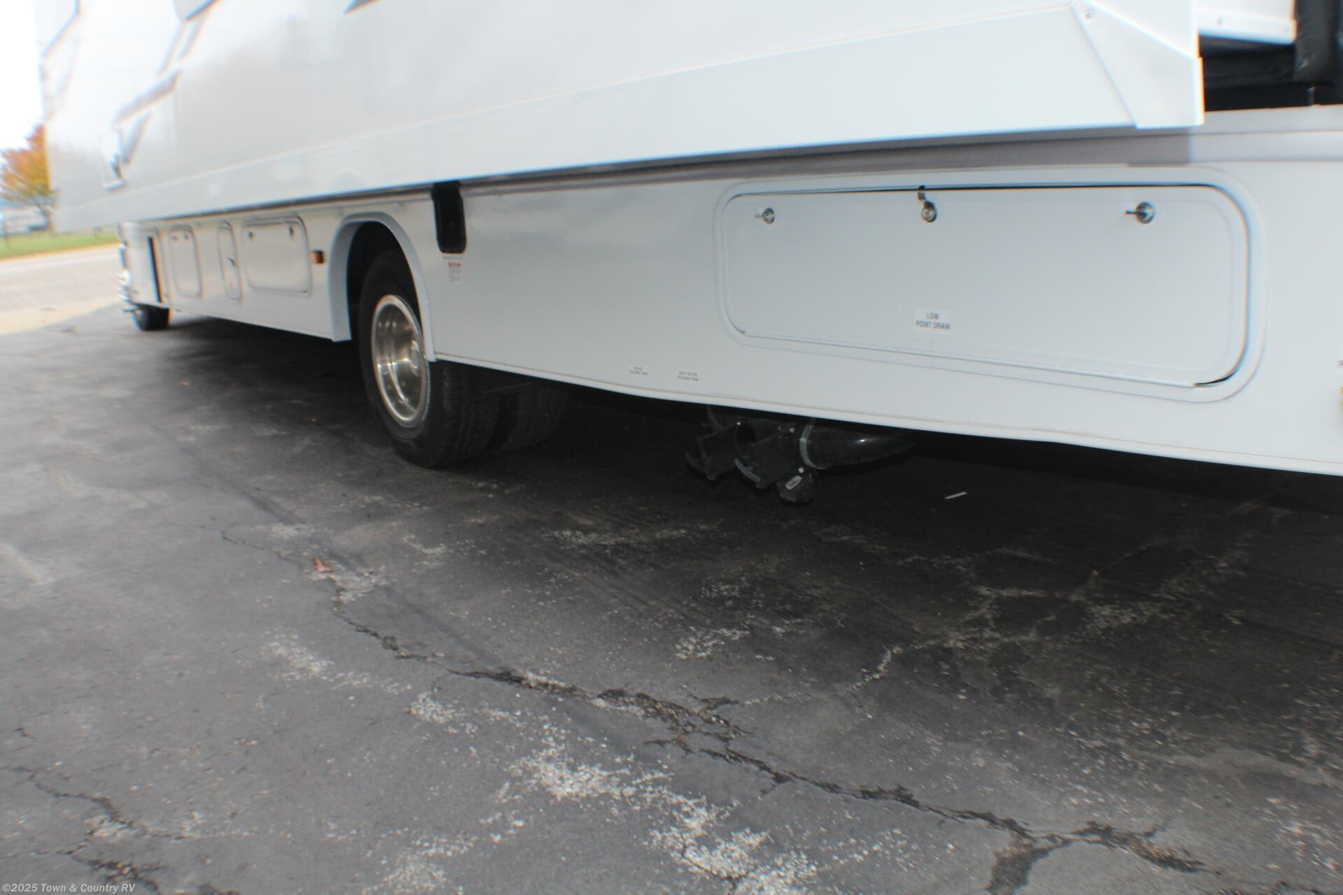 Contact us now about this 2026 Jayco Redhawk 31F! 2026 Redhawk 31F by Jayco from Town & Country RV in Clyde, Ohio