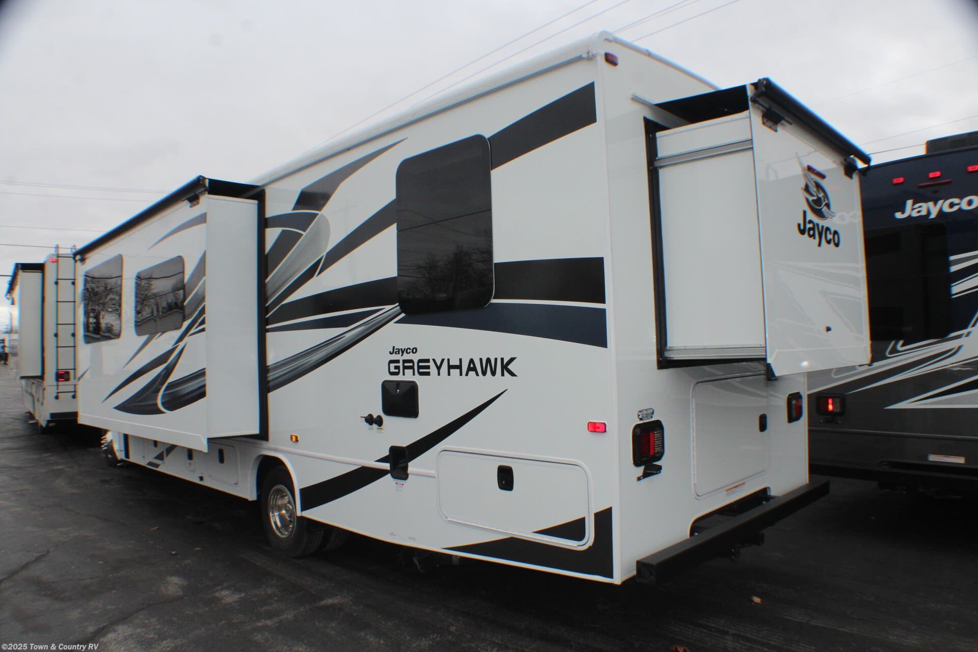 Call now about this 2023 Jayco Greyhawk 30Z! 2023 Jayco Greyhawk 30Z - Used Class C For Sale by Town & Country RV in Clyde, Ohio