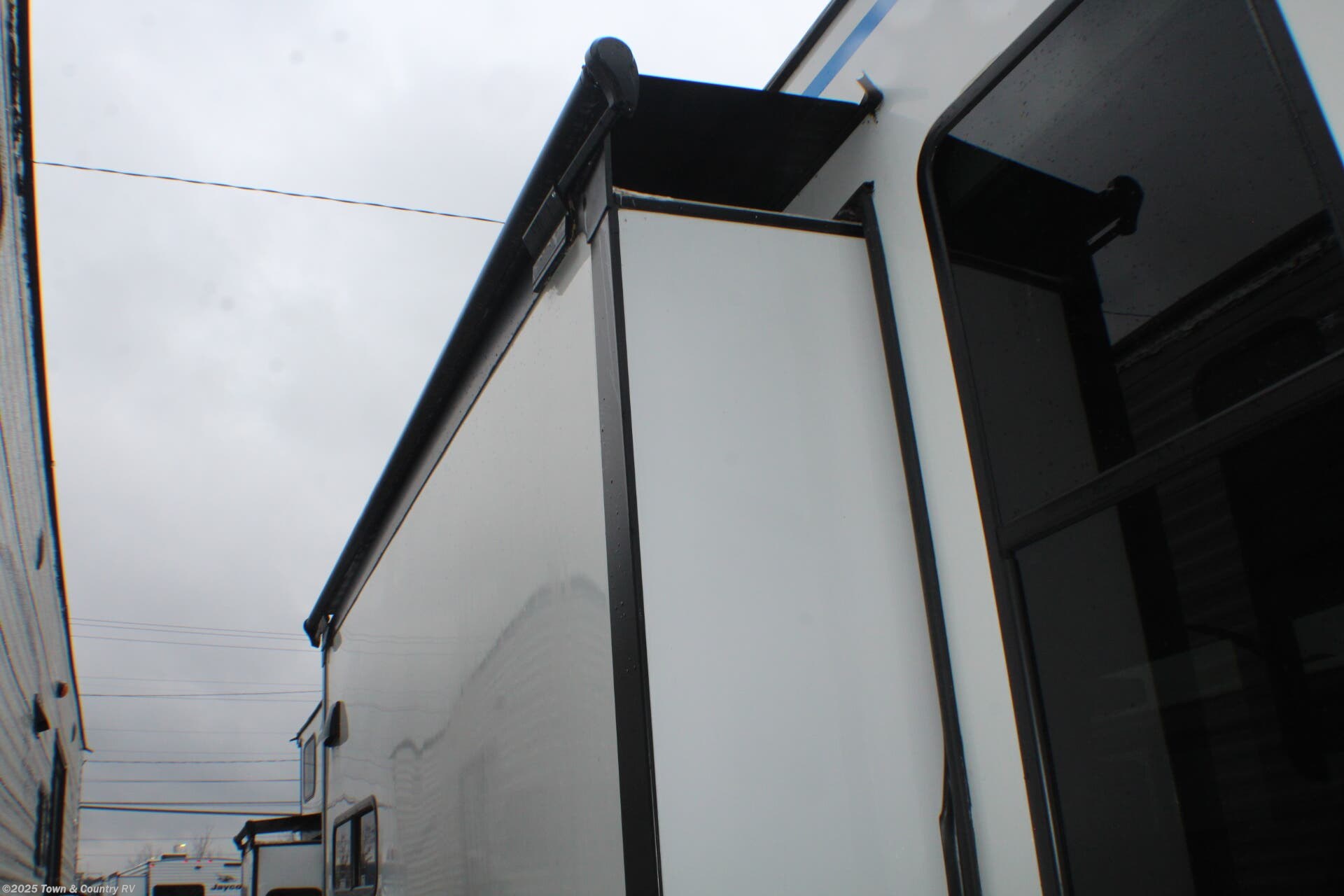 Contact us now about this 2022 Forest River Salem Grand Villa M-42DL! 2022 Salem Grand Villa M-42DL by Forest River from Town & Country RV in Clyde, Ohio