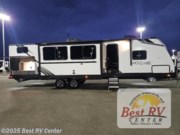 Contact us now about this 2025 Dutchmen Kodiak Ultimate 3321BHSL! 2025 Kodiak Ultimate 3321BHSL by Dutchmen from Best RV Center in Turlock, California