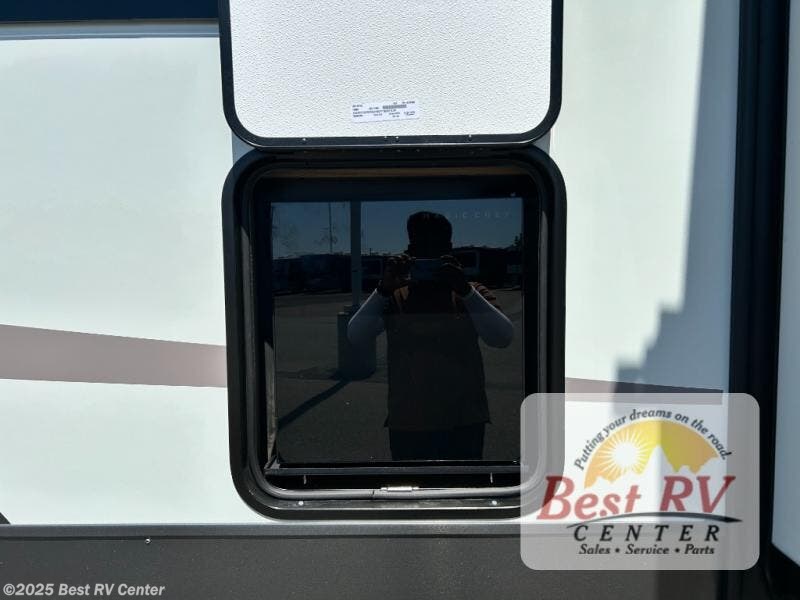 New 2026 Forest River Rockwood Signature 405SBH available in Turlock, California