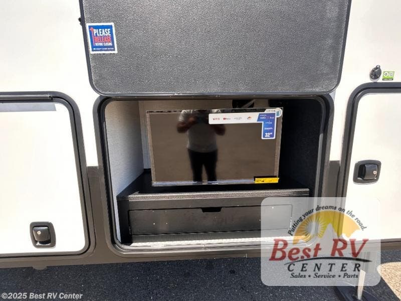 New 2025 Keystone Alpine 3910RK available in Turlock, California