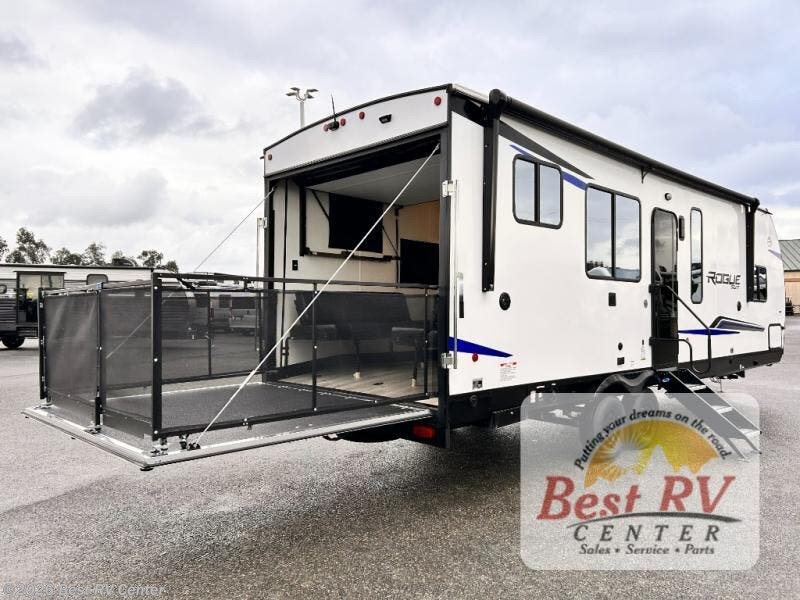 New 2026 Forest River Vengeance Rogue SUT 25SUT available in Turlock, California