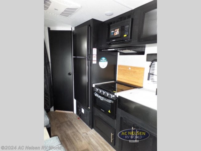 2022 Forest River Cherokee Grey Wolf 26DJSE - Used Travel Trailer For Sale by AC Nelsen RV World in Shakopee, Minnesota