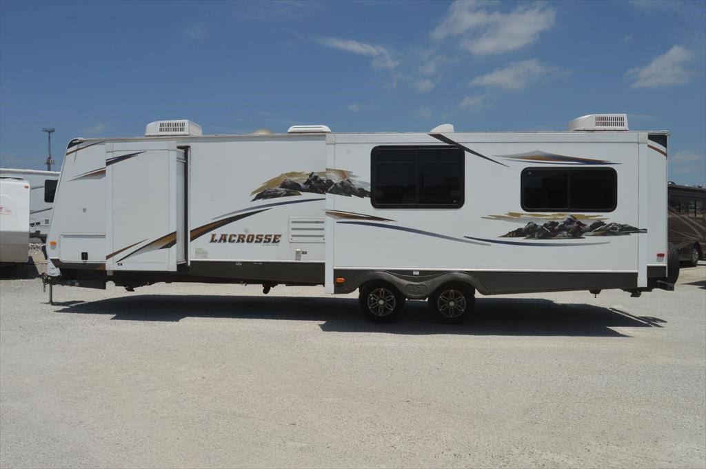 2012 Prime Time RV LaCrosse Luxury Lite 308 RES for Sale in Krum, TX 2012 Prime Time Lacrosse Luxury Lite