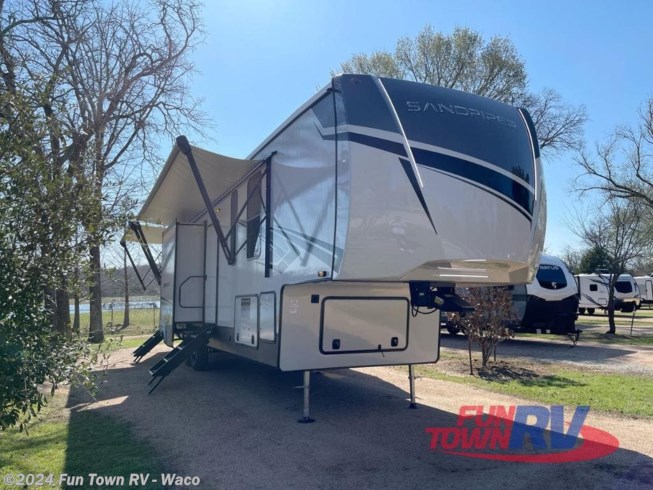 New 2024 Forest River Sandpiper 3550BH available in Hewitt, Texas