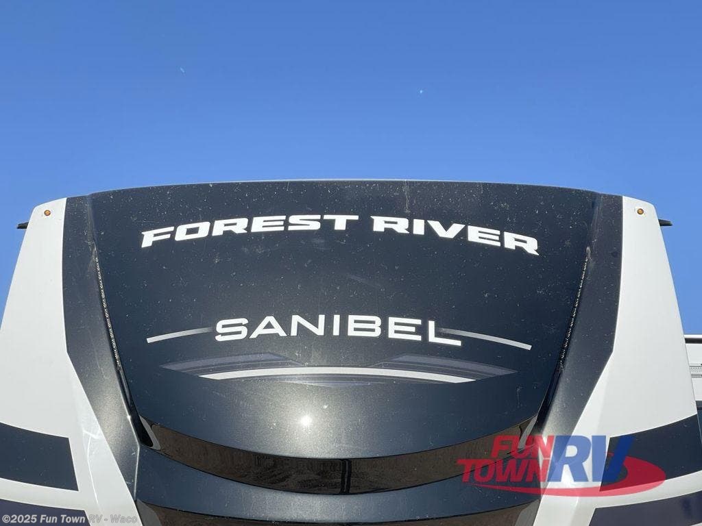 Contact us now about this 2025 Prime Time Sanibel 3902MBWB! 2025 Sanibel 3902MBWB by Prime Time from Fun Town RV - Waco in Hewitt, Texas