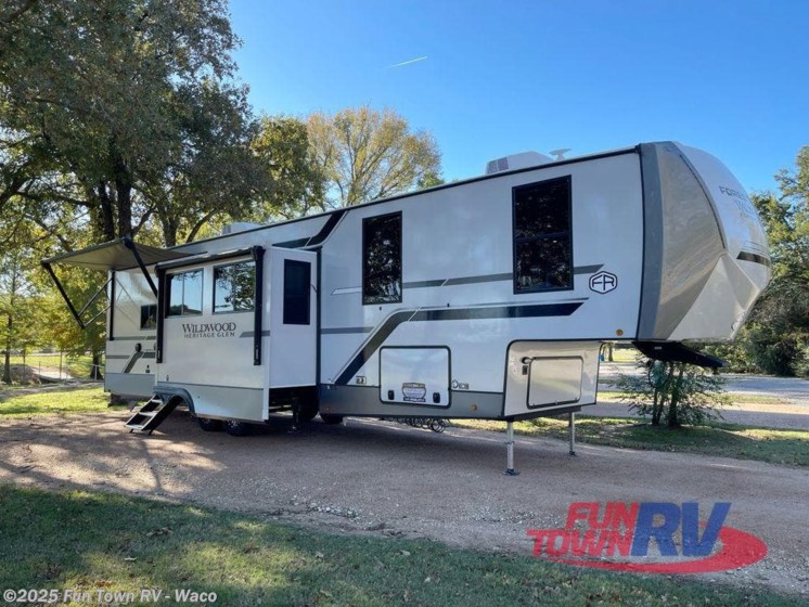 Email now about this 2025 Forest River Wildwood Heritage Glen 375FAM! New 2025 Forest River Wildwood Heritage Glen 375FAM available in Hewitt, Texas