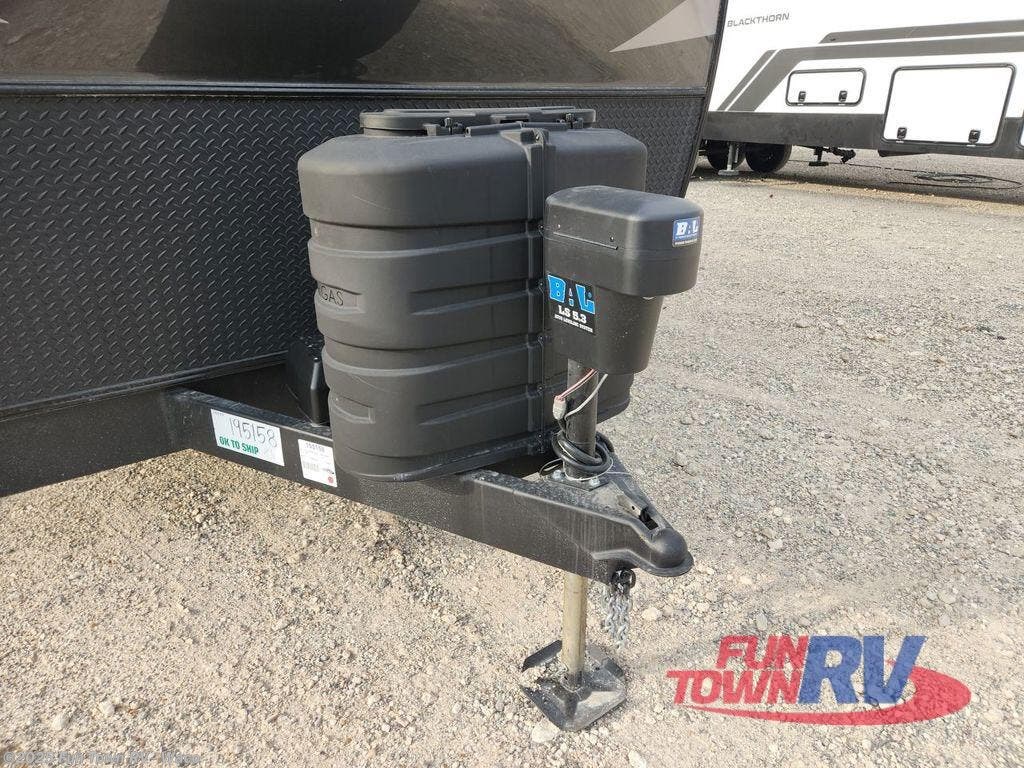 New 2025 Forest River Rockwood Ultra Lite 2918BH available in Hewitt, Texas