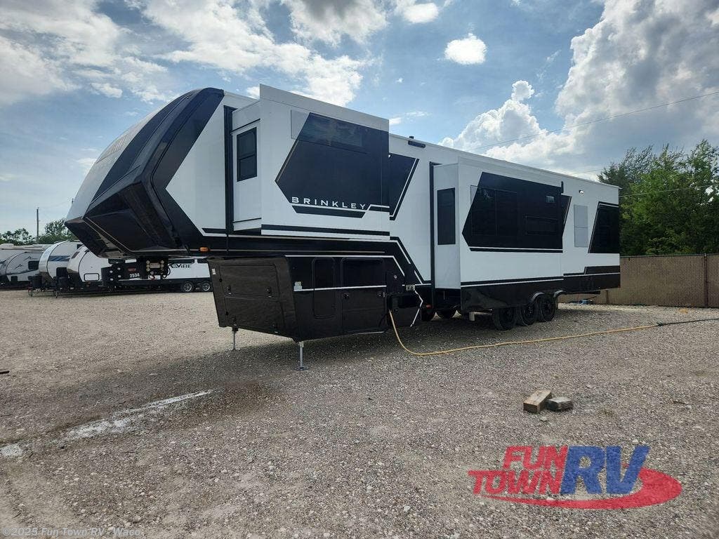Contact us now about this 2026 Brinkley RV Model G 3950! 2026 Model G 3950 by Brinkley RV from Fun Town RV - Waco in Hewitt, Texas