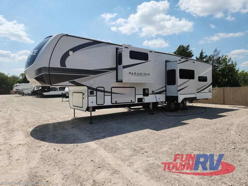 Contact us now about this 2023 Alliance RV Paradigm 382RK! 2023 Paradigm 382RK by Alliance RV from Fun Town RV - Waco in Hewitt, Texas