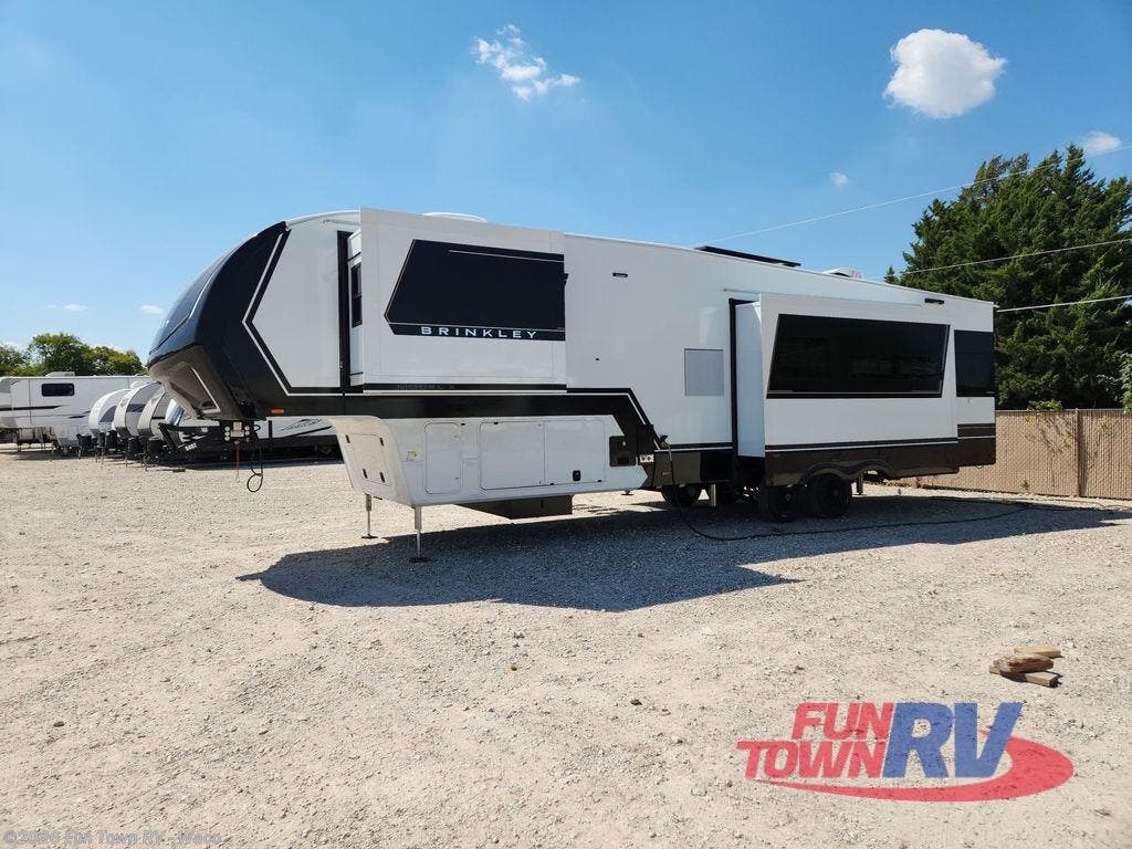 Contact us now about this 2026 Brinkley RV Model Z 3420! 2026 Model Z 3420 by Brinkley RV from Fun Town RV - Waco in Hewitt, Texas