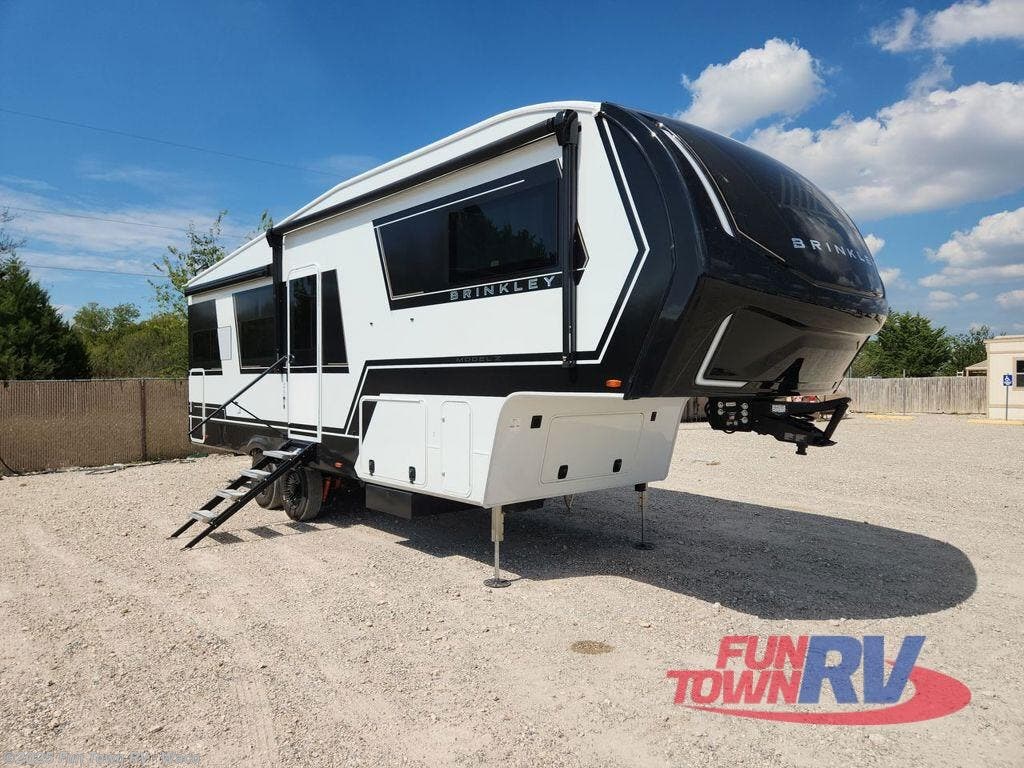 Email now about this 2026 Brinkley RV Model Z 2680! New 2026 Brinkley RV Model Z 2680 available in Hewitt, Texas