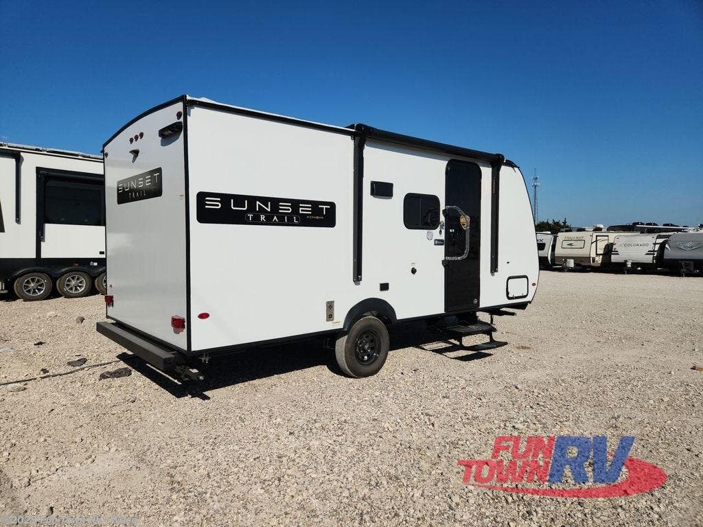 New 2026 CrossRoads Sunset Trail 17BHS available in Hewitt, Texas